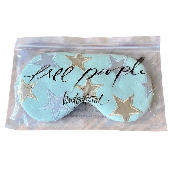 Free People x Understated Leather | Starry Eyed Sleep Mask w/ Cooling insert - Picture 3 of 4